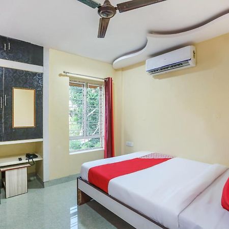 Oyo 62042 Niloy Guest House Jādabpur Esterno foto