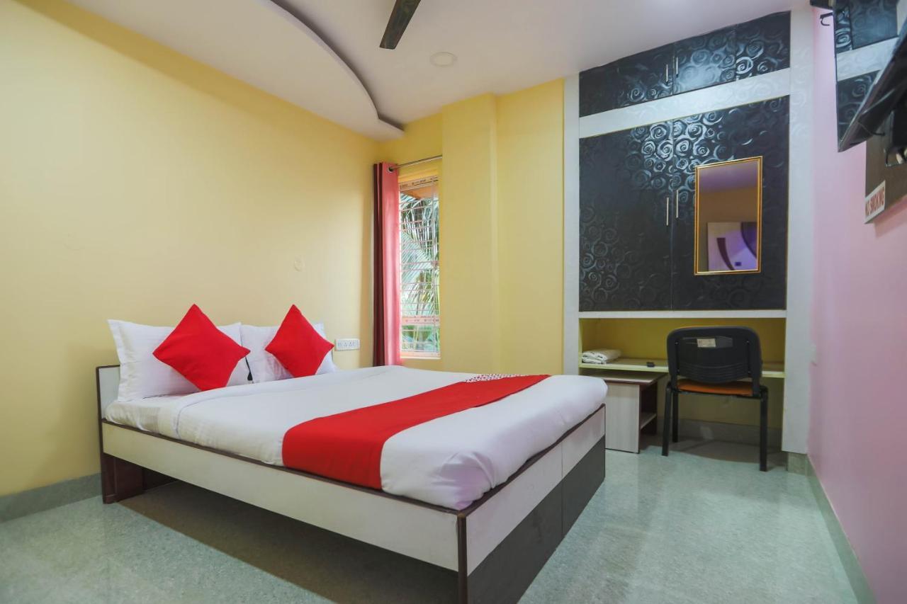 Oyo 62042 Niloy Guest House Jādabpur Esterno foto