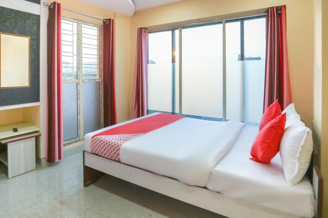 Oyo 62042 Niloy Guest House Jādabpur Esterno foto