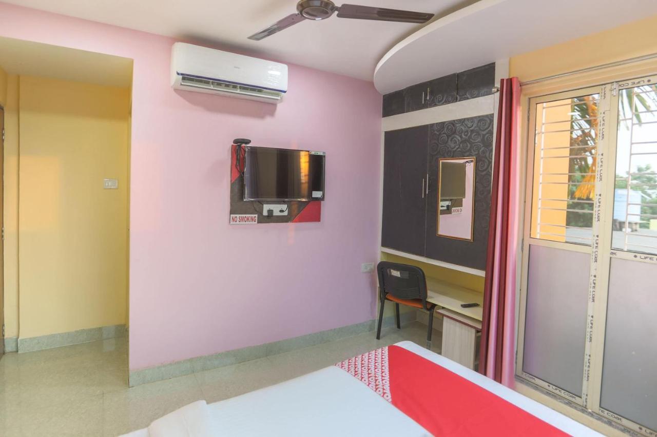Oyo 62042 Niloy Guest House Jādabpur Esterno foto