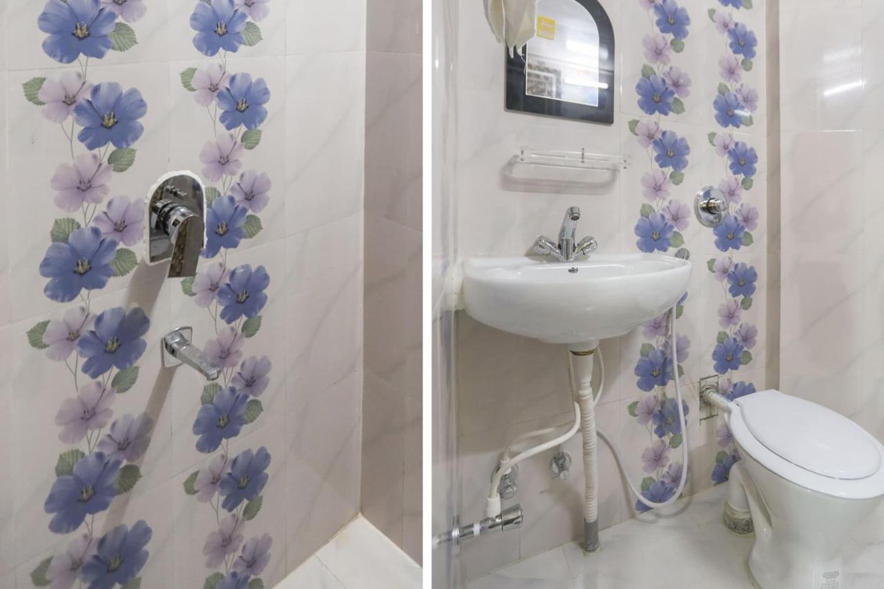 Oyo 62042 Niloy Guest House Jādabpur Esterno foto