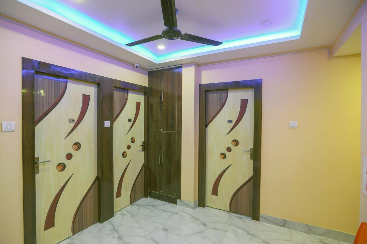 Oyo 62042 Niloy Guest House Jādabpur Esterno foto